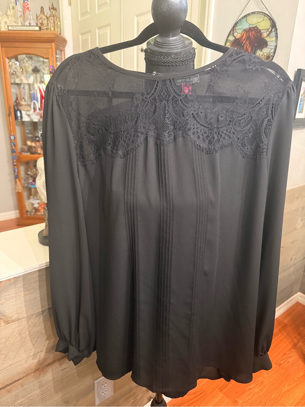 Vince Camuto Black Lace Yoke Pintuck Long-Sleeve Blouse